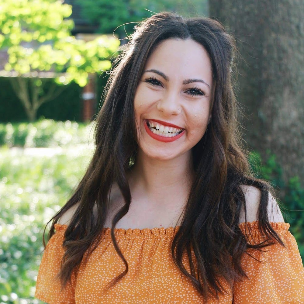Meet your Posher, Ari